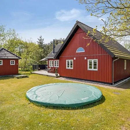 Soile - 12km From The Sea By Interhome